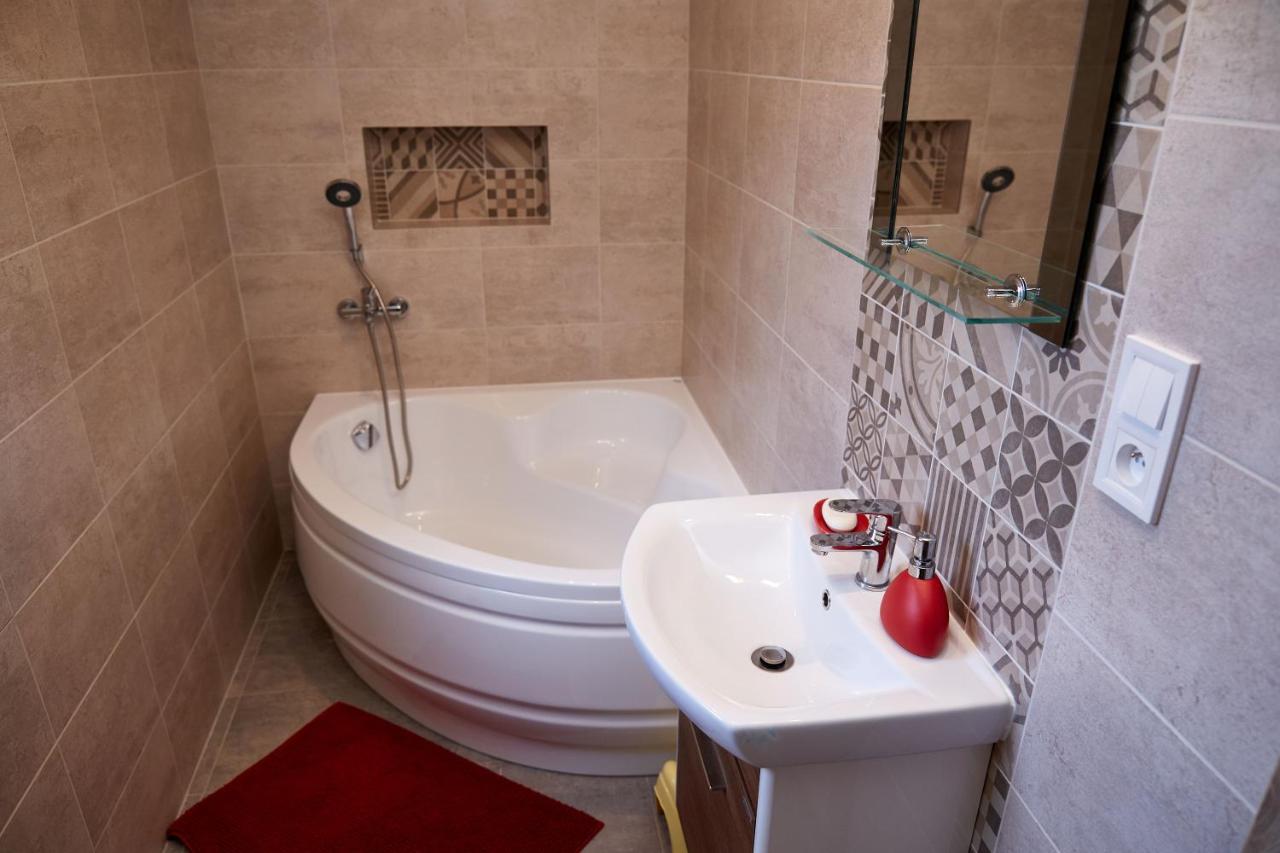 Apartman Biskupice Filakovo Eksteriør billede